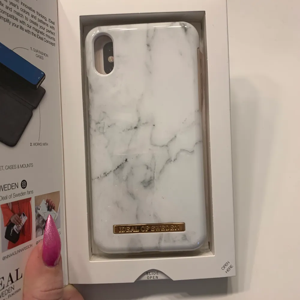 Ett marmor skal från Ideal of Sweden till iPhone X. Aldrig använt på grund av felköp, 120kr. Accessoarer.