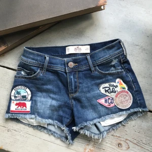  - Hollister shorts. Bra skick. Storlek 23 (00). 