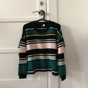  - Mysig och oversized tröja. Knappt använd. 