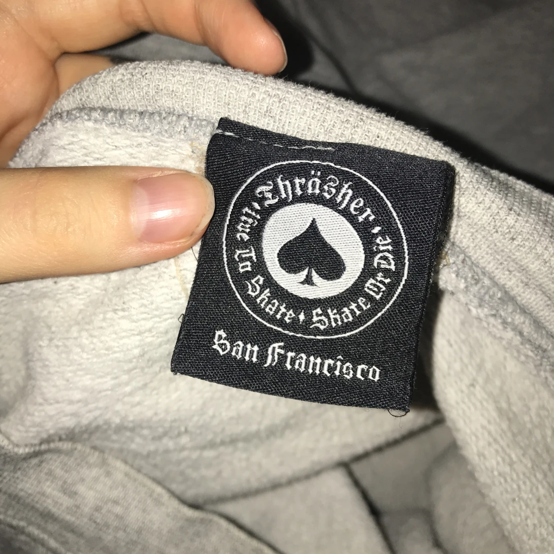  - 1537095286