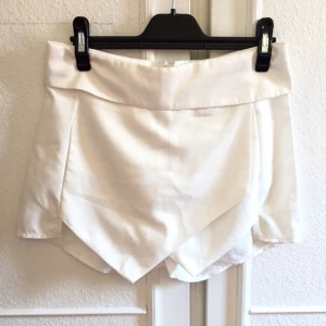  - Dessa fina shorts har jag tyvärr vuxit ur!! Kommer därför inte till användning! 