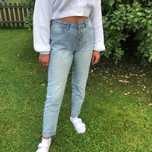 Hugh rise mom jean - Fina momjeans köpta på Nelly.com, riktigt fin passform