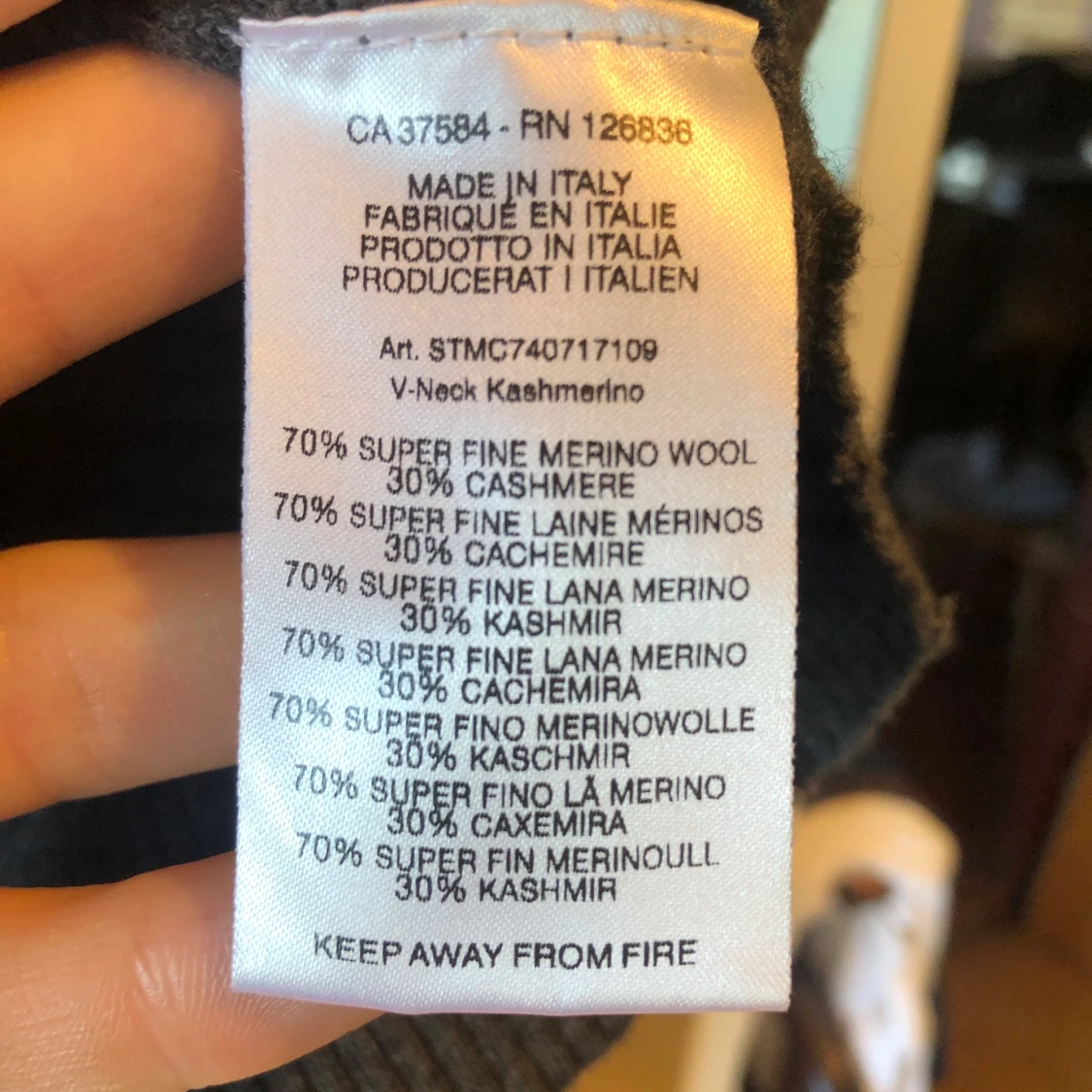 J.lindeberg cashmire pullover v-neck - 91