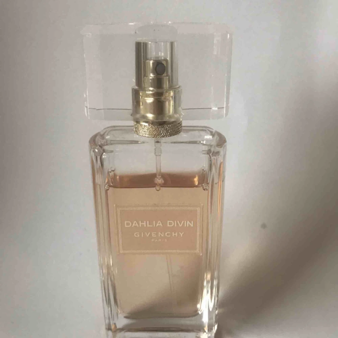 Givenchy Dahlia Divin Nude