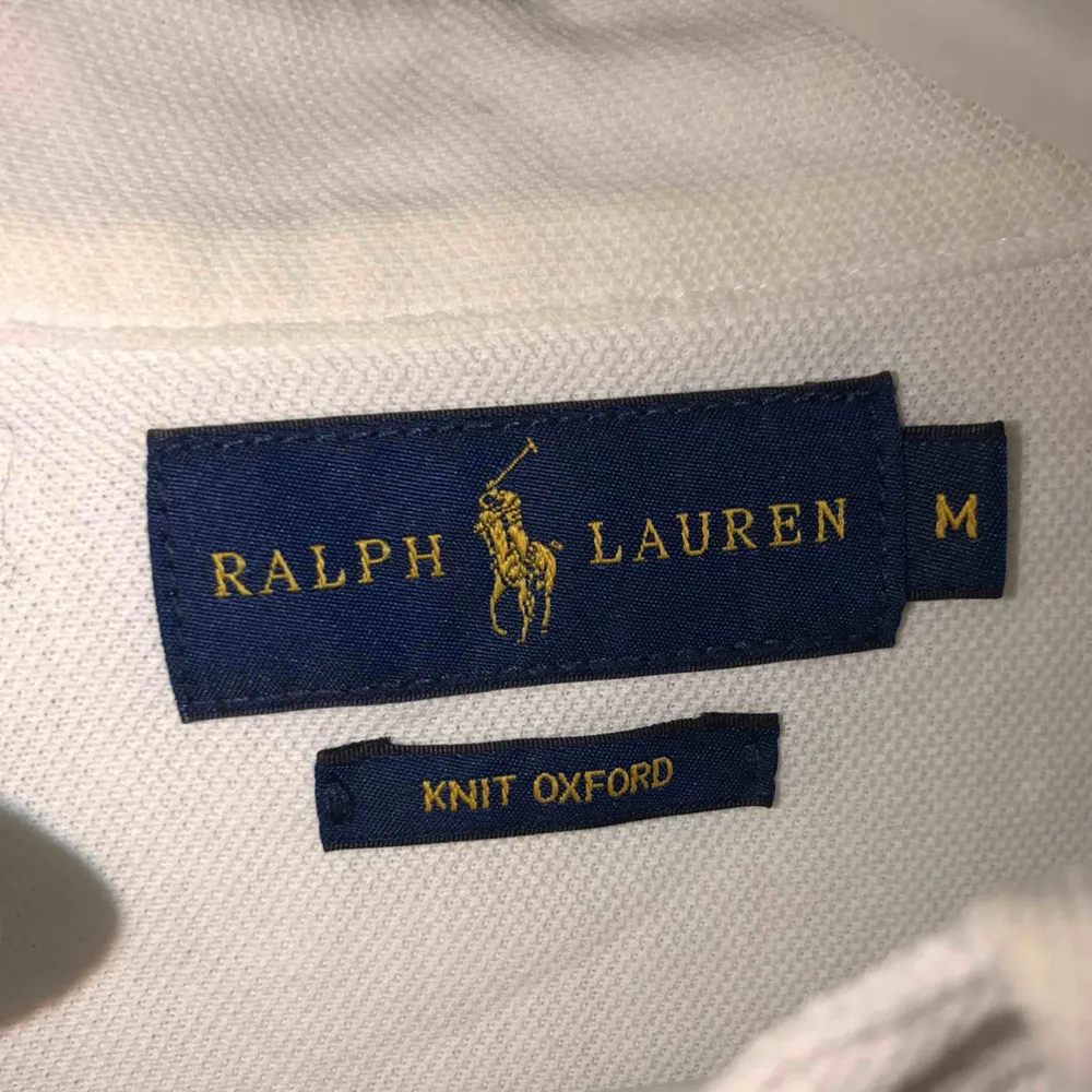 Äkta Ralph Lauren skjorta, originalpris 1000kr. Skjortor.