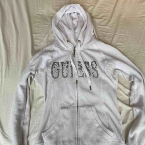  - Kofta med diamanter/stenar