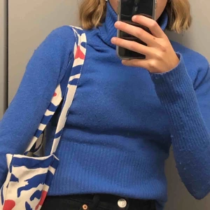  - Blå polo köpt second hand