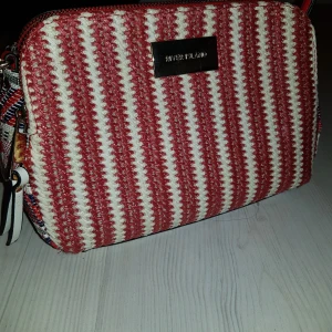 River island väska  - Använd ca. 3 gånger 🥰