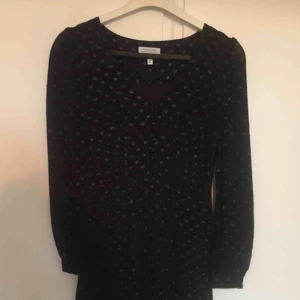  - Klänning som har kommit aldrig till användning från Other Stories .