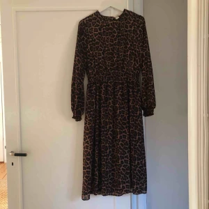  - Fin klänning ifrån hm, fint skick! 