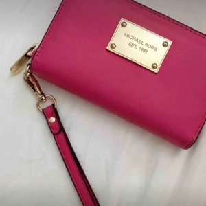  - ”Michael kors” plånbok Rymlig  Aldrig använd