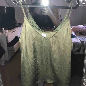  - Linne ifrån Gina tricot frakt tillkommer:)