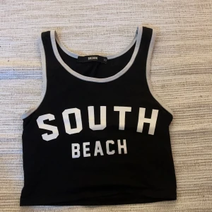 Linne topp croptopp - En croptop med tryck