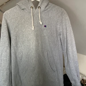 Champion hoodie - Så fin grå championhoodie. Strl S