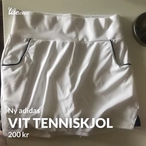 Vit tenniskjol - Säljer min helt nya tenniskjol. Aldrig använd. 