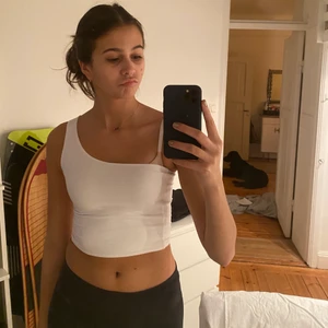 One shoulder linne - Aldrig använt