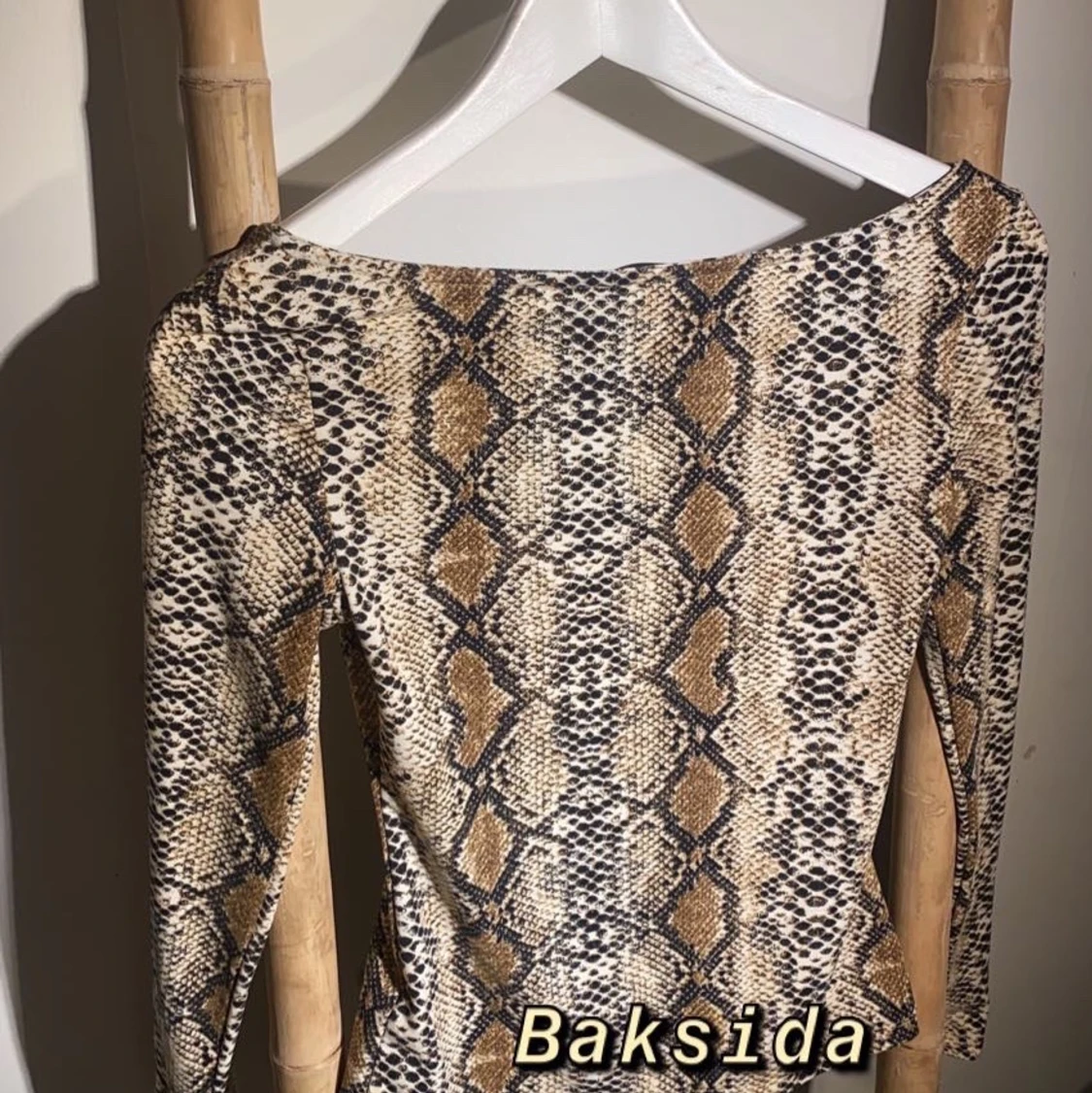 ORMMÖNSTRAD tröja  - 91