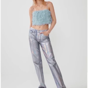 Zara jeans  - Säljer dessa populära byxor i storlek 34. Avklippta då det va för långa men bör passa upp till 170cm. Säljer då de är för stora för mig:)