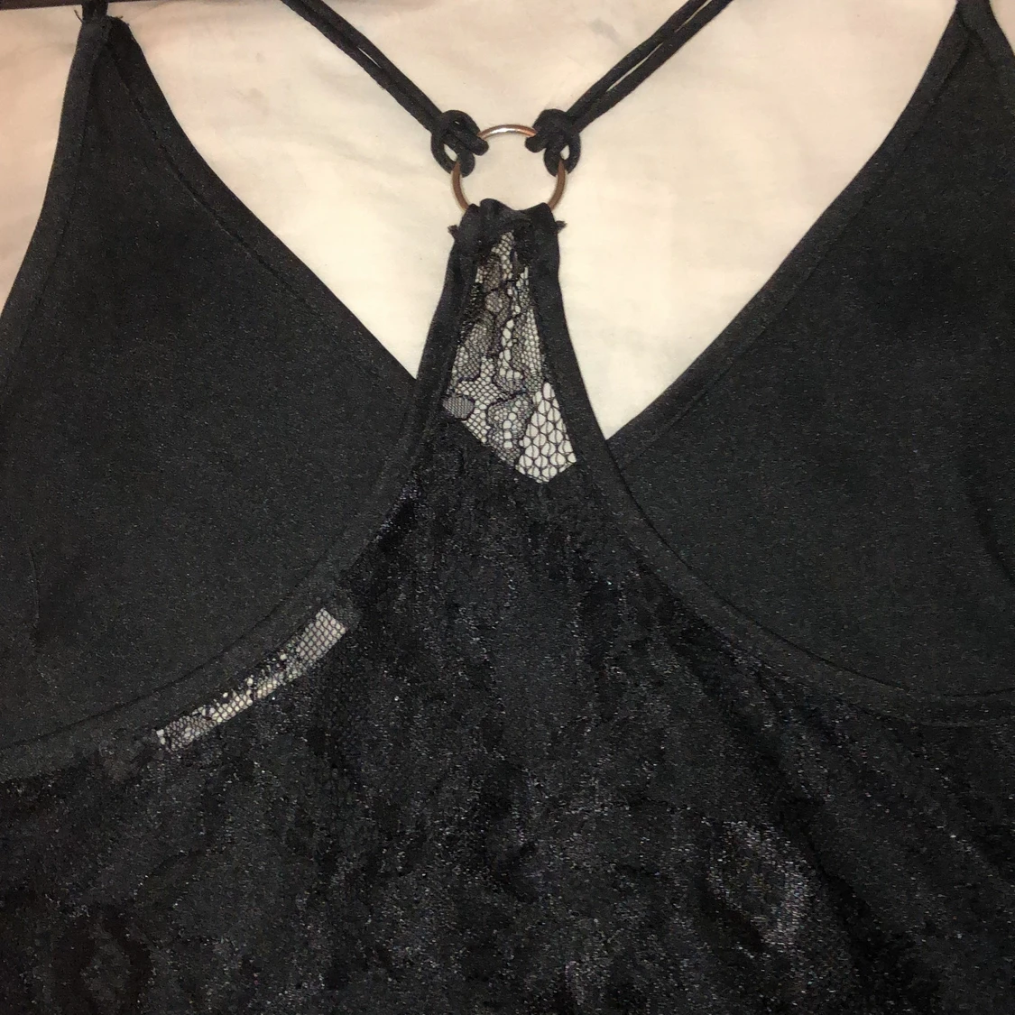 svart topp med fint mönster - 91