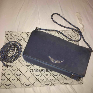 Zadig väska - En jättefin Zadig & Voltaire väska! Sparsamt använd💕 Dustbag, en kort kedja och en lång kedja medföljer.