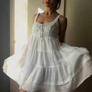  - Siden bomull klänning från Stella Forest i mycket bra skick. Strl S nypris 2200kr 