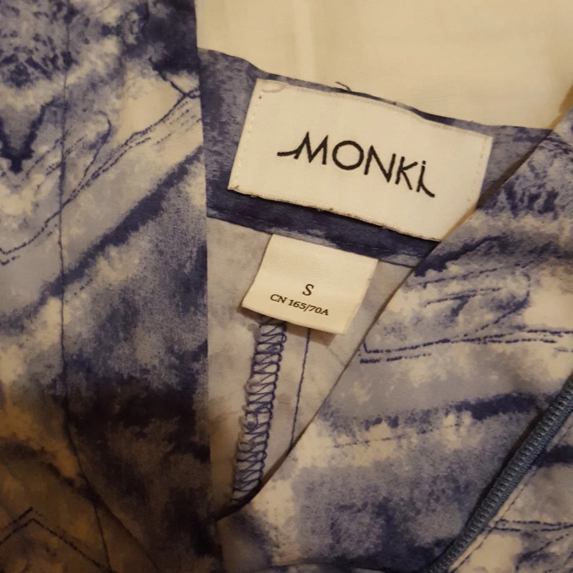 Store; Monkei. storlek; S  - 90