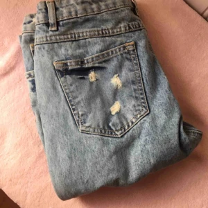  - Nya oanvända momjeans  