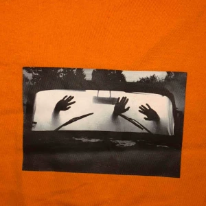  - Långärmad tröja från Carlings, skitcool men kommer heller inte till användning🧡 kan använda som klänning om du är kort Köpare står för ev frakt🦋