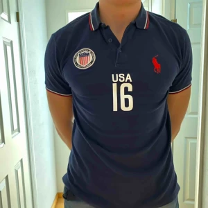  - Använd Max 5 gånger, jättebra skick! Frakt tillkommer på 50kr. Pris kan diskuteras! 