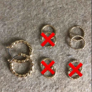  - sååå fina öronhängen, alla från nakd ! 35kr/paret där frakten igår 🤎