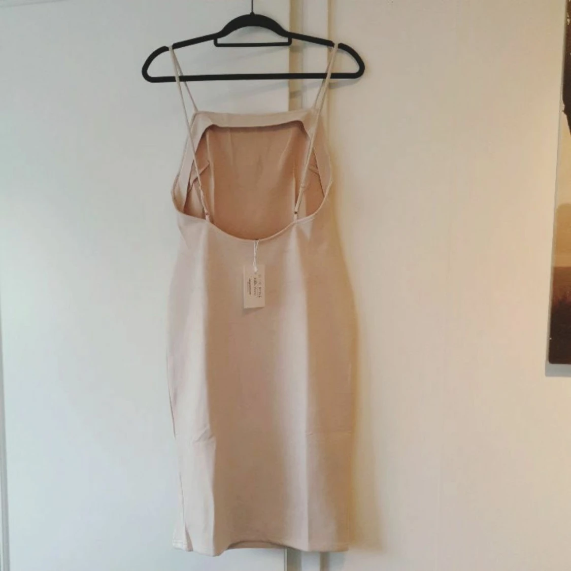 Mocka klänning med slit - 90