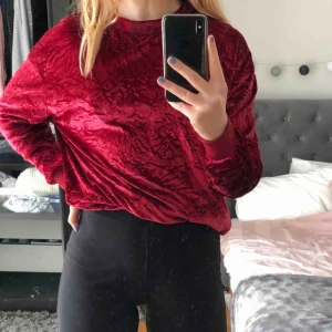  - samet tröja aldrig använd🤗