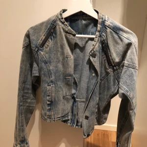 Jeans jacka  - Jeans jacka från monki