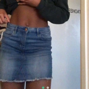 Jeans kjol - Använd 2 gånger!! Gullig kjol till sommaren, frakt tillkommer 