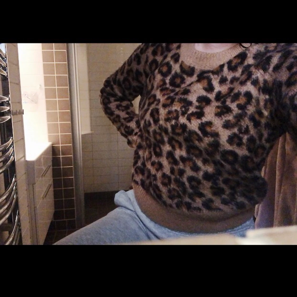 Mysig leopard tröja Storlek XS