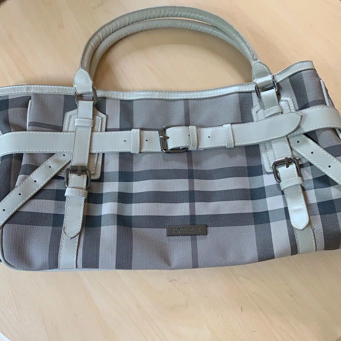 Burberry handväska 