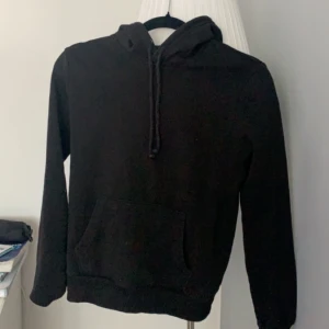 Hoodie - Svart hoodie💖💖