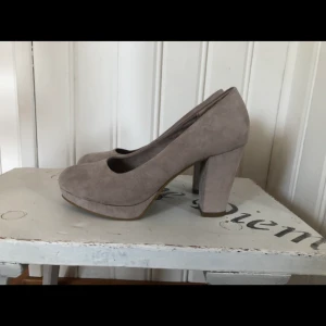 Fin skor - Fina skor köpta i kroatien fint skick 