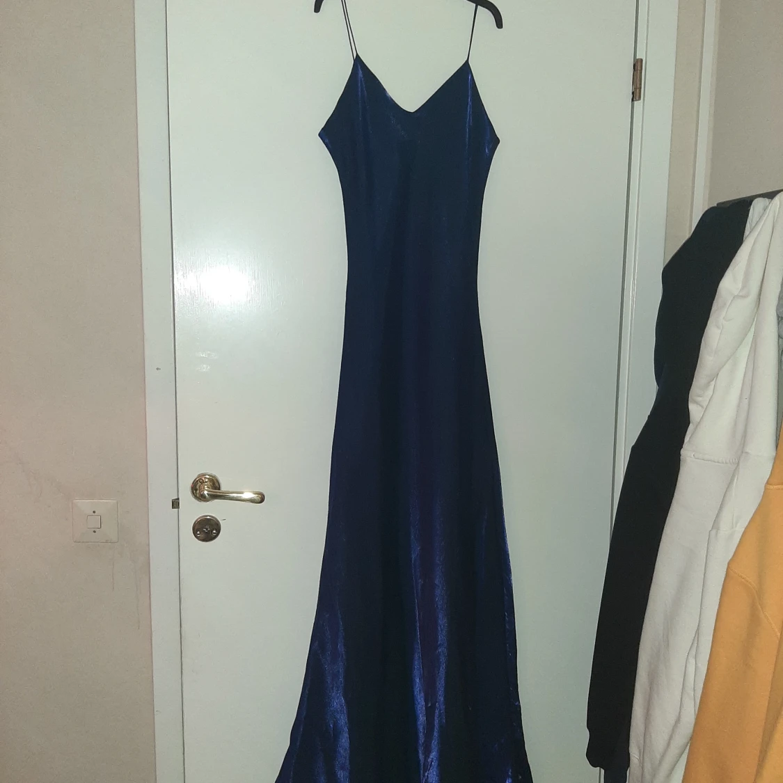 Mörkblå balklänning