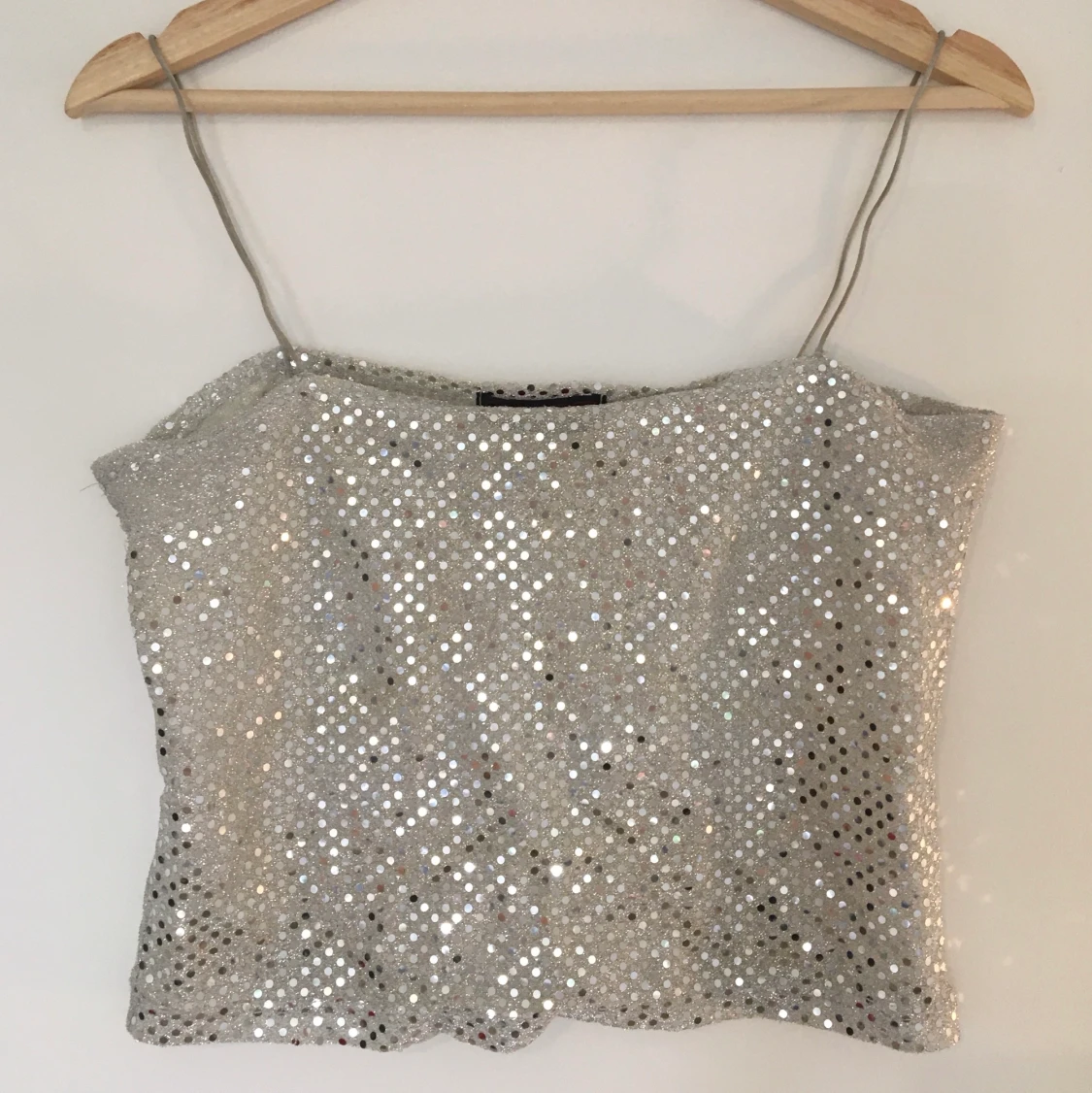 Paljett topp med spagetti band