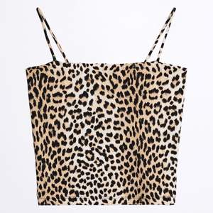 Ett leopard linne från Gina Tricot i storlek S för 70kr + frakt! 