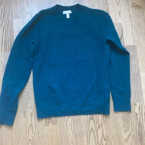 Grön/blå tröja  - En Grön/blå tröja från HM, storlek Xs