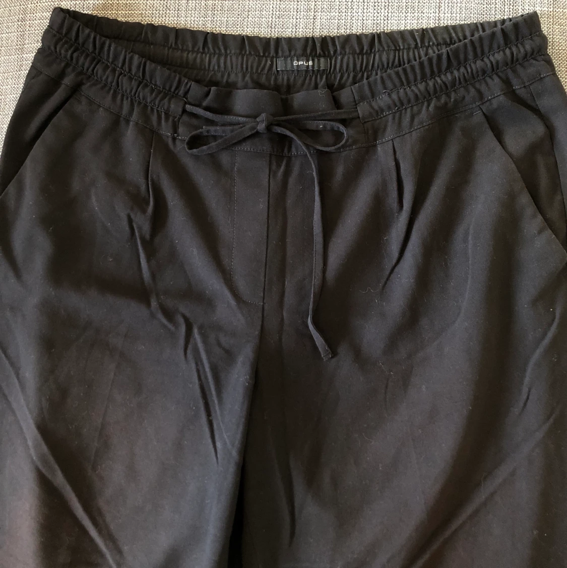 Svarta kostymbyxor - 90