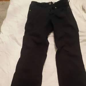 wrangler jeans
finns i Stockholm 
avhämtning ok 