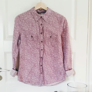  - Sommrig blus från H&M