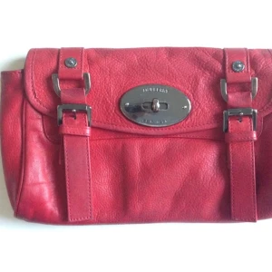  - Kanonsnygg kuvertväska från Mulberry. Köpt i secondhandbutik i London. 
