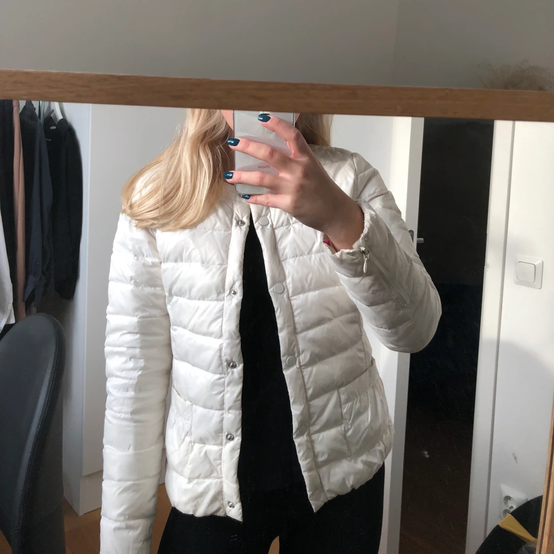 Superfin vit tunn dunjacka 