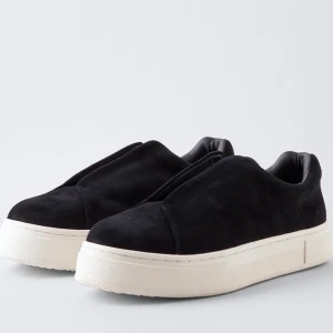 Eytys  - Eytys svarta storlek 38! Nypris: 1800kr  