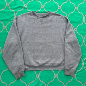 Acne Studios Flogho - Cond : 8/10 fråga och buda!!!