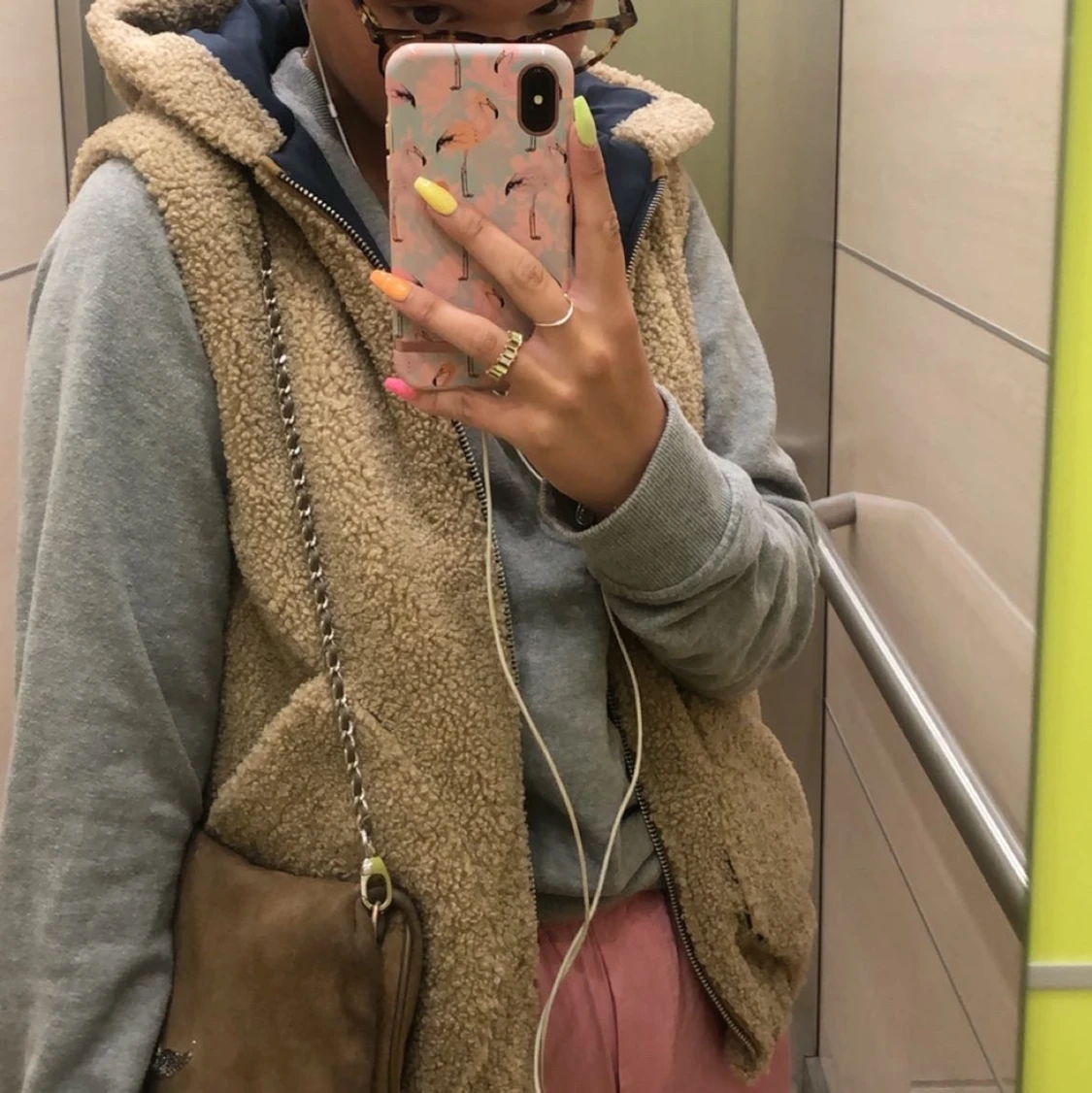 Teddy väst med luva